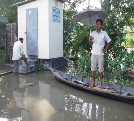 Figure 6 (bottom): Raised toilets in Bangladesh are still functional during flood events (source: S. Uddin, 2007).
